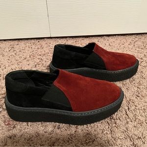 Eric Michael Omar Burgundy Black Suede Slip On‎ Shoes Size 35 Spain/ Size 5 US